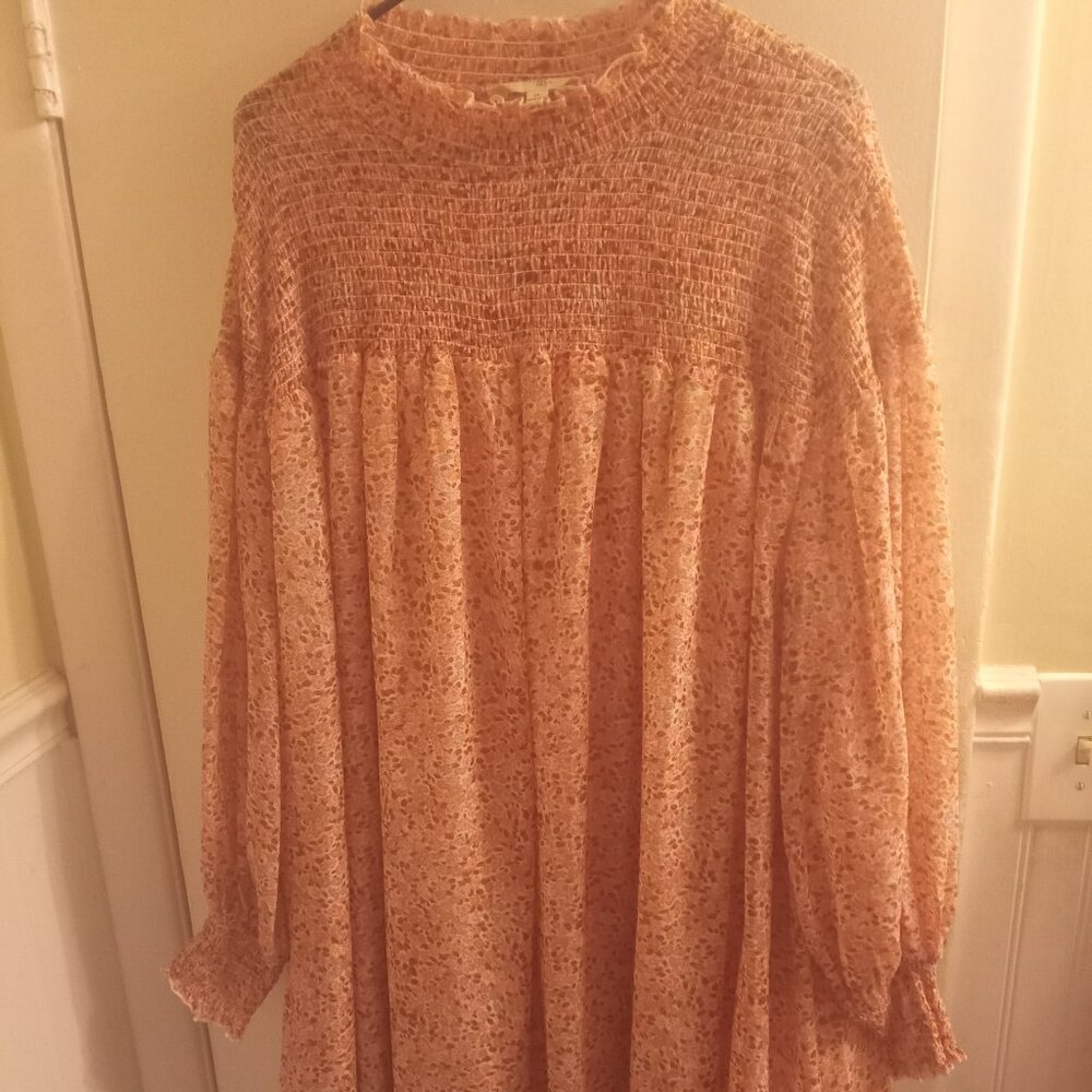 Elegant Women's Blouse – Lightweight, Stylish & Perfect for Any Occasion